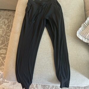 Women’s Black Jogger sweats